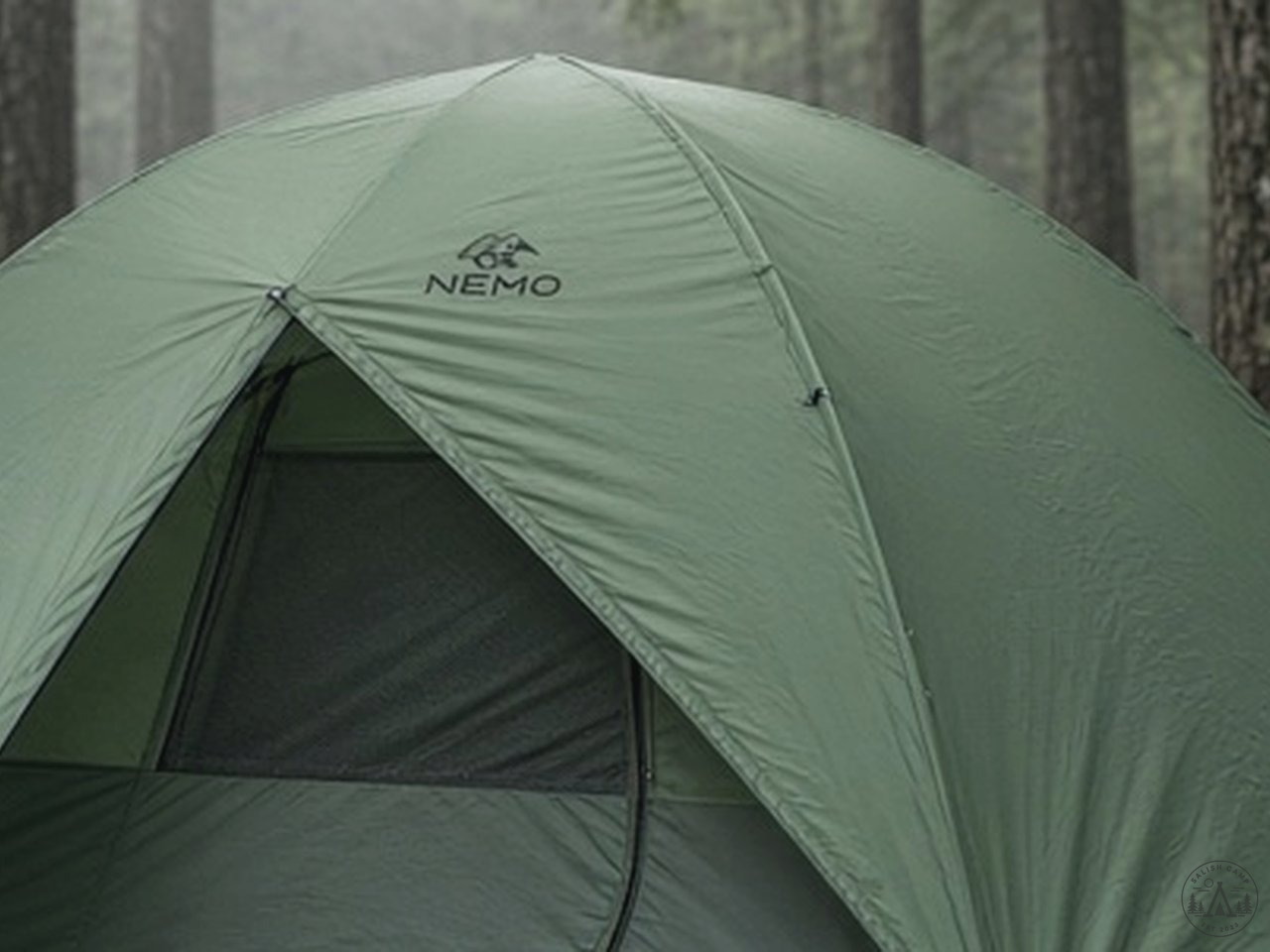 mesh canopy and high-volume headroom