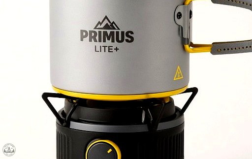 Lite Plus hanging kit suspending the system off flat ground