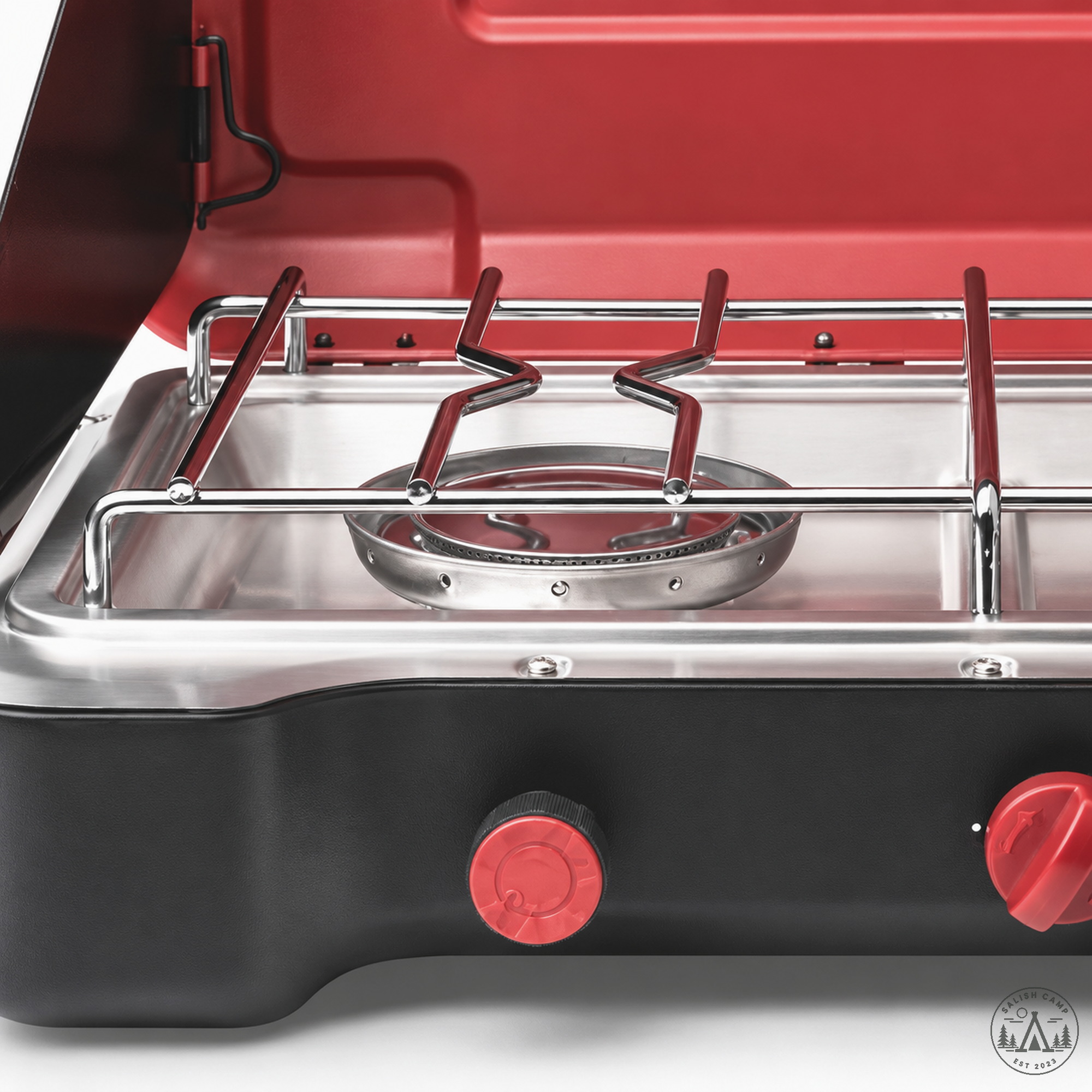 Camp Chef Everest 2X burner with pot close-up