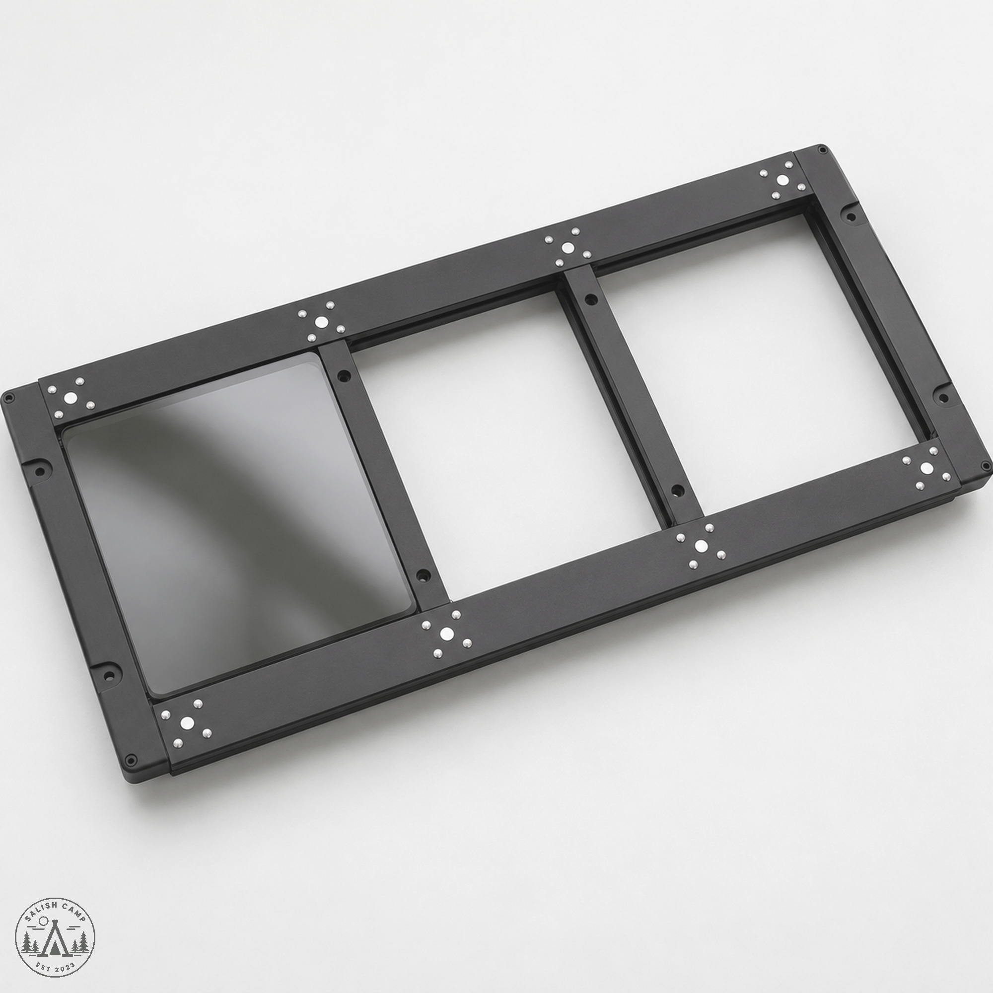 Stanluck 1 Unit Armor Glass Insert seated in one bay of a three-unit frame