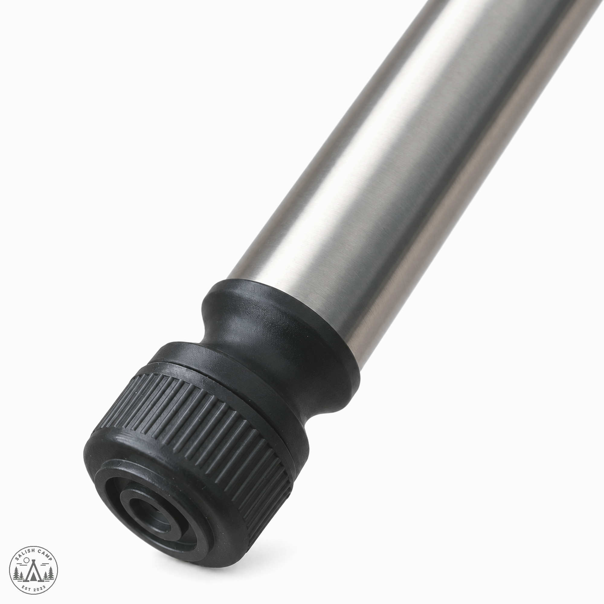 Black foot at the base of a Stanluck IGT leg