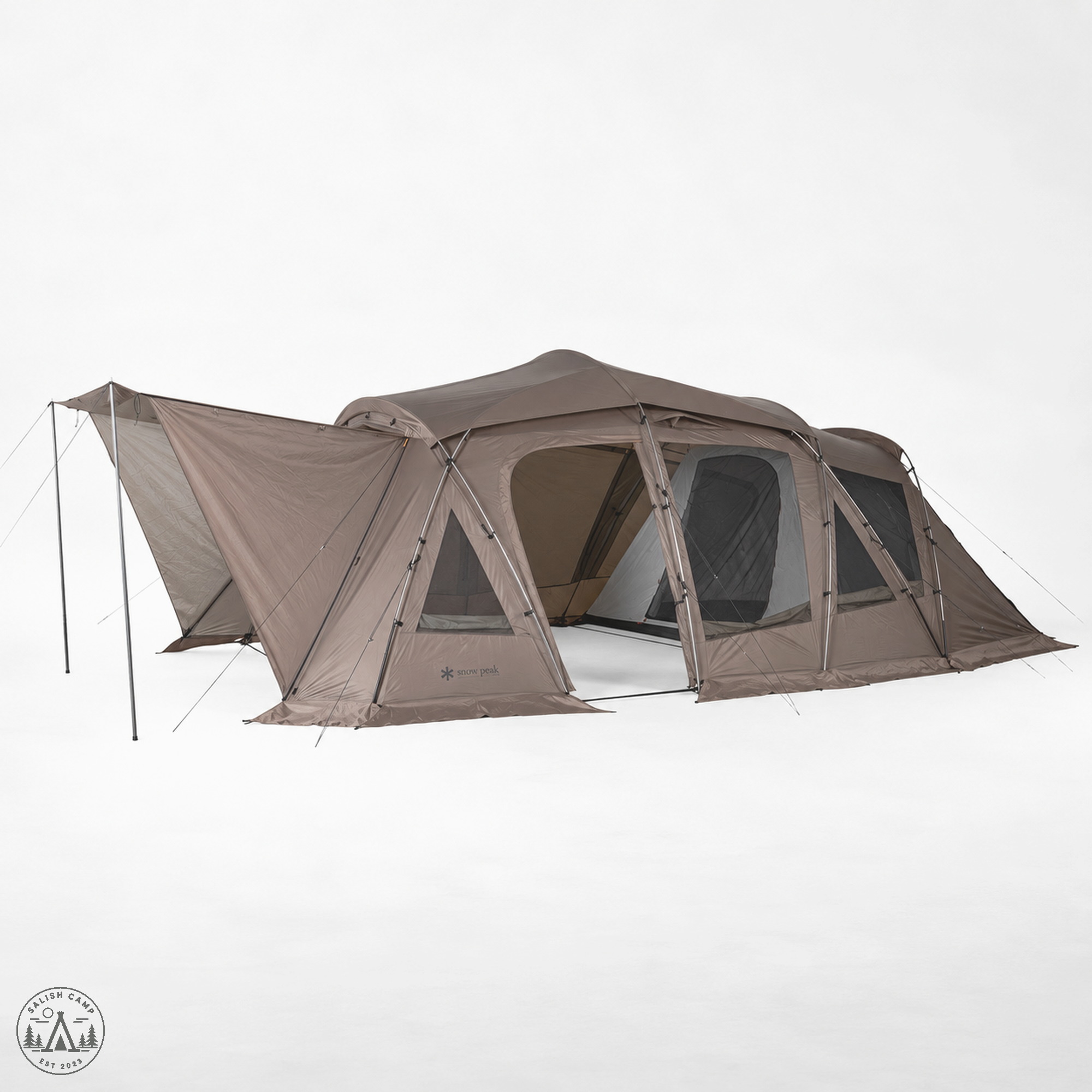 Tortue Pro side panel held out on two poles